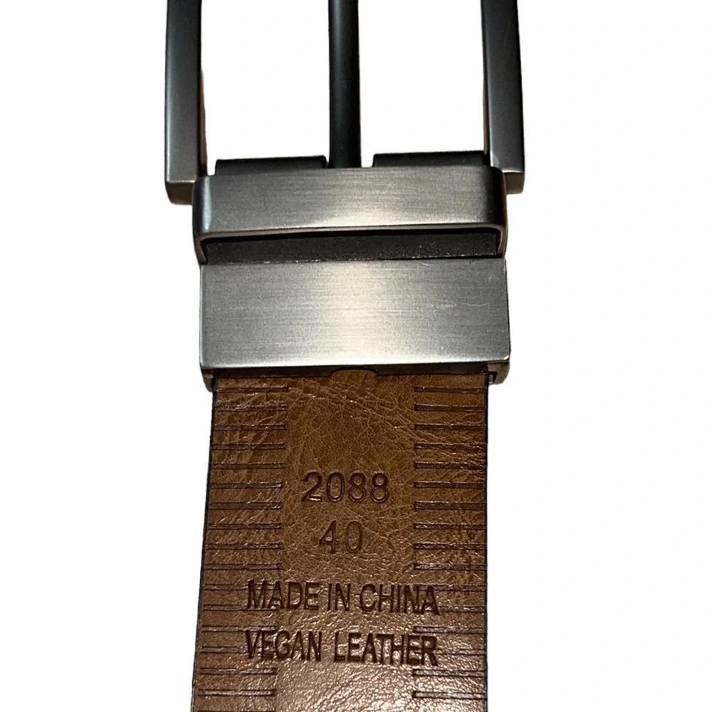 2088 Vegan Leather Reversible Men’s Belt, Size 40